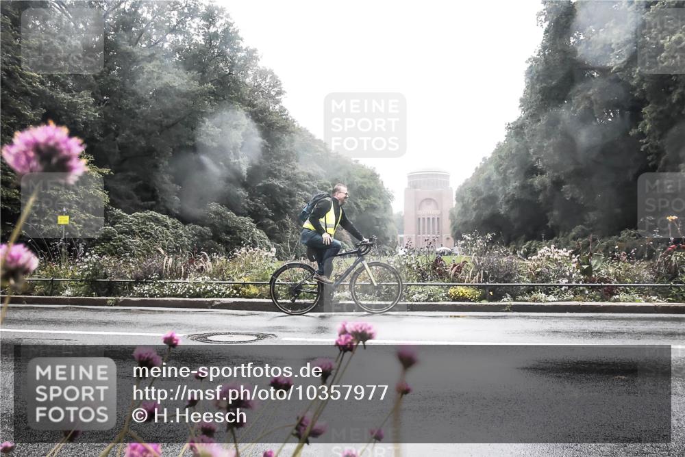 13.09.2026 - Stadtparktriathlon H.Heesch http://msf.ph/oto/10357977 13.09.2026 13:15:09 Radfahren 1210 meine-sportfotos.de
