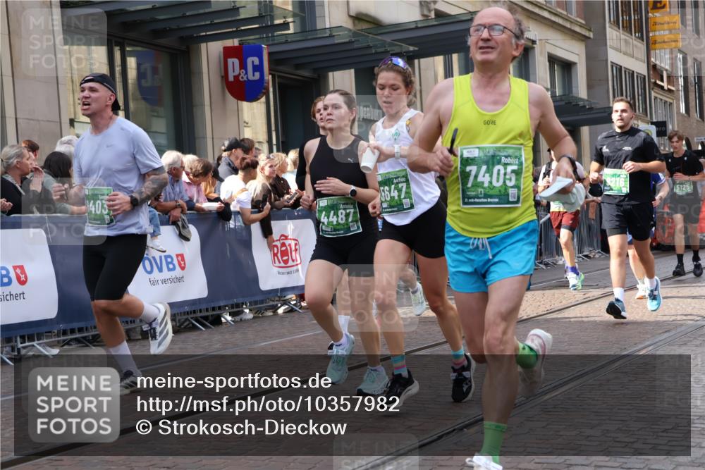 13.09.2026 - 21. swb-Marathon Bremen Strokosch-Dieckow http://msf.ph/oto/10357982 13.09.2026 13:34:47 Ziel 489, 536, 2003, 2366, 2413, 2430, 2492, 2755, 3063, 3181, 3217, 3311, 3768, 3916, 4487, 4635, 4985, 5016, 5125, 5647, 5684, 6085, 6320, 6391, 6403, 6627, 6655, 6750, 6756, 7123, 7405, 7462, 7657, 7703, 7750, 7998, 8155, 8300, 8328, 8515, 8623, 9017, 9216, 9526, 9527, 13017, 13018, 13051, 13060, 784, 809, 1210, 1395, 1871, 1967, 2215, 2525, 2561, 2831, 3029, 3052, 3058, 3181, 3318, 3353, 3380, 3388, 3409, 3765, 3842, 3890, 4537, 4616, 5378, 5415, 5488, 5566, 5684, 5694, 5760 meine-sportfotos.de
