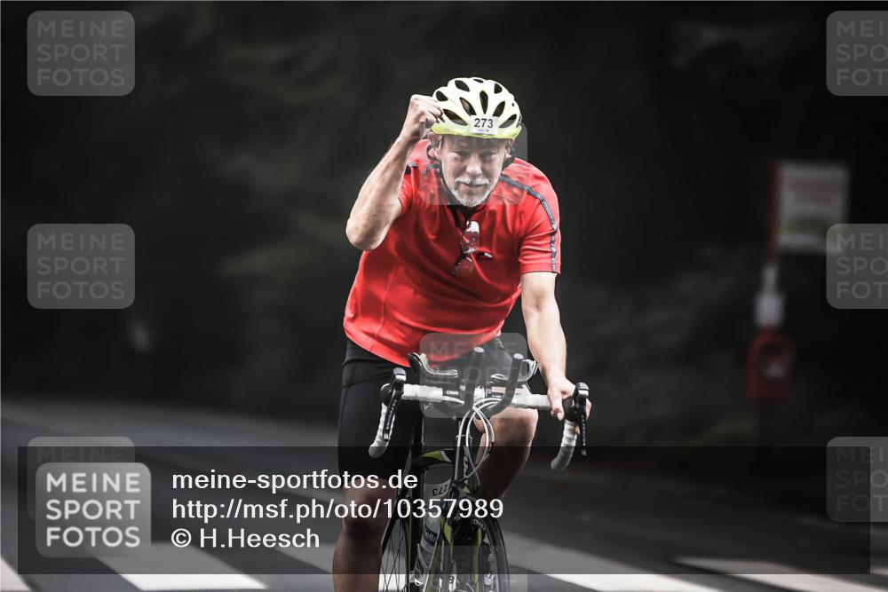 13.09.2026 - Stadtparktriathlon H.Heesch http://msf.ph/oto/10357989 13.09.2026 09:53:35 Radfahren 273, 329 meine-sportfotos.de