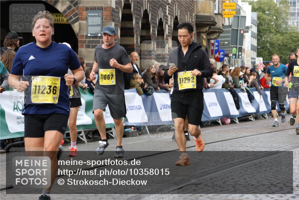 13.09.2026 - 21. swb-Marathon Bremen Strokosch-Dieckow http://msf.ph/oto/10358015 13.09.2026 10:57:20 Ziel 10157, 10408, 10610, 10772, 11000, 11079, 11236, 11328, 11484, 11946, 12032, 12284, 10177, 10226, 10300, 10394, 10517, 10518, 11106, 11365, 11480, 11498, 11609, 11734, 11965, 11966, 12037, 12111, 12372 meine-sportfotos.de