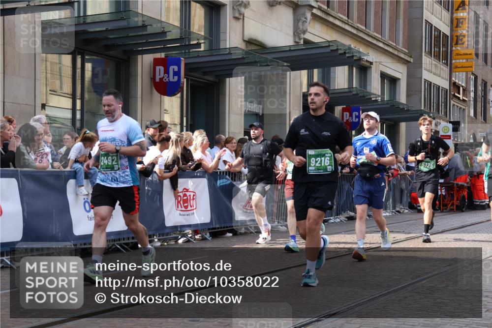 13.09.2026 - 21. swb-Marathon Bremen Strokosch-Dieckow http://msf.ph/oto/10358022 13.09.2026 13:34:49 Ziel 489, 536, 2003, 2366, 2413, 2430, 2492, 2625, 2755, 3063, 3217, 3311, 3768, 3916, 4487, 4635, 4985, 5016, 5125, 5647, 6085, 6320, 6391, 6403, 6627, 6655, 6750, 6756, 7123, 7405, 7657, 7703, 7750, 7998, 8300, 8328, 8515, 8623, 9017, 9216, 9526, 9527, 13017, 13018, 13051, 13060, 784, 809, 1210, 1395, 1871, 1967, 2525, 2561, 2755, 2831, 3052, 3058, 3181, 3318, 3353, 3380, 3388, 3409, 3765, 3842, 4537, 5378, 5415, 5488, 5684, 5694, 5760, 6085 meine-sportfotos.de
