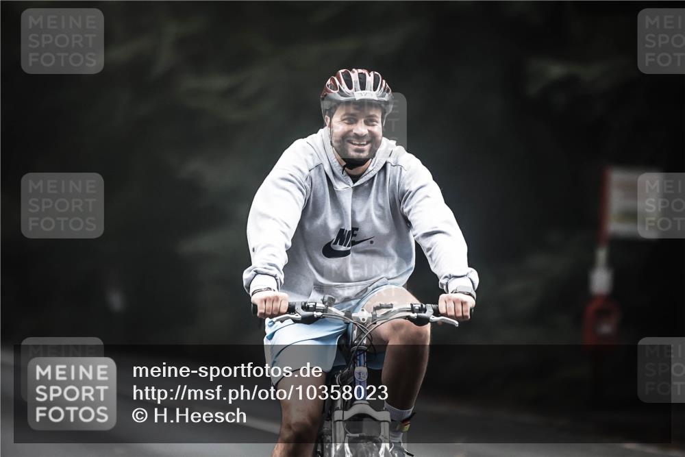 13.09.2026 - Stadtparktriathlon H.Heesch http://msf.ph/oto/10358023 13.09.2026 09:53:41 Radfahren 273, 290, 328, 329 meine-sportfotos.de