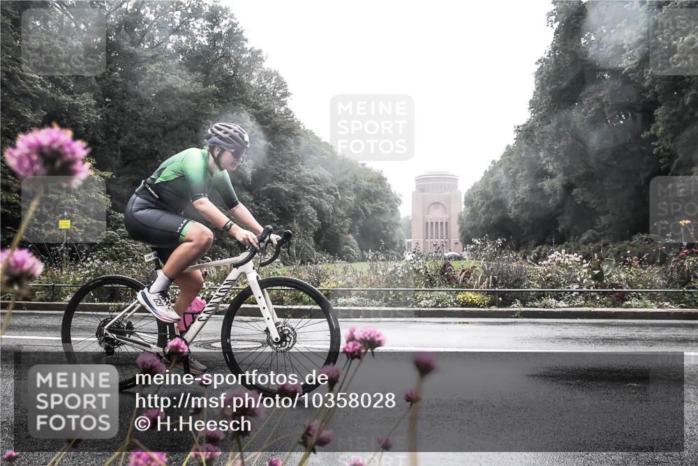 13.09.2026 - Stadtparktriathlon H.Heesch http://msf.ph/oto/10358028 13.09.2026 13:15:30 Radfahren 1281 meine-sportfotos.de