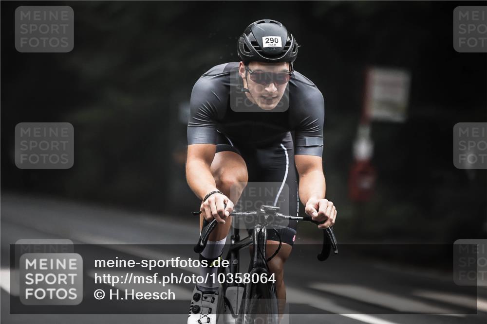 13.09.2026 - Stadtparktriathlon H.Heesch http://msf.ph/oto/10358064 13.09.2026 09:53:46 Radfahren 243, 289, 290, 328, 329 meine-sportfotos.de