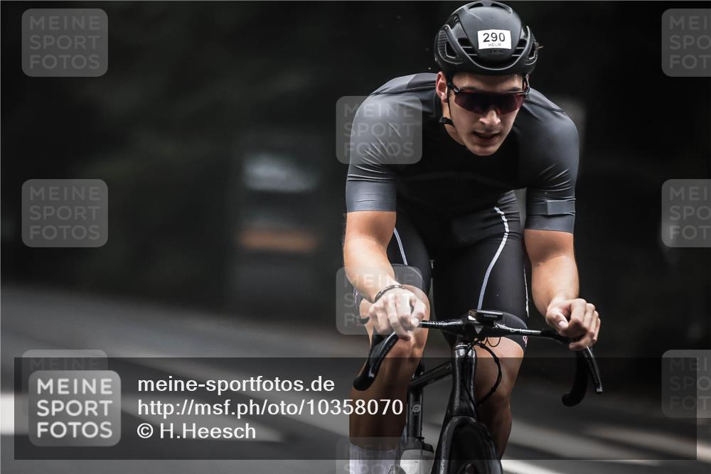 13.09.2026 - Stadtparktriathlon H.Heesch http://msf.ph/oto/10358070 13.09.2026 09:53:47 Radfahren 243, 251, 289, 290, 328, 329 meine-sportfotos.de
