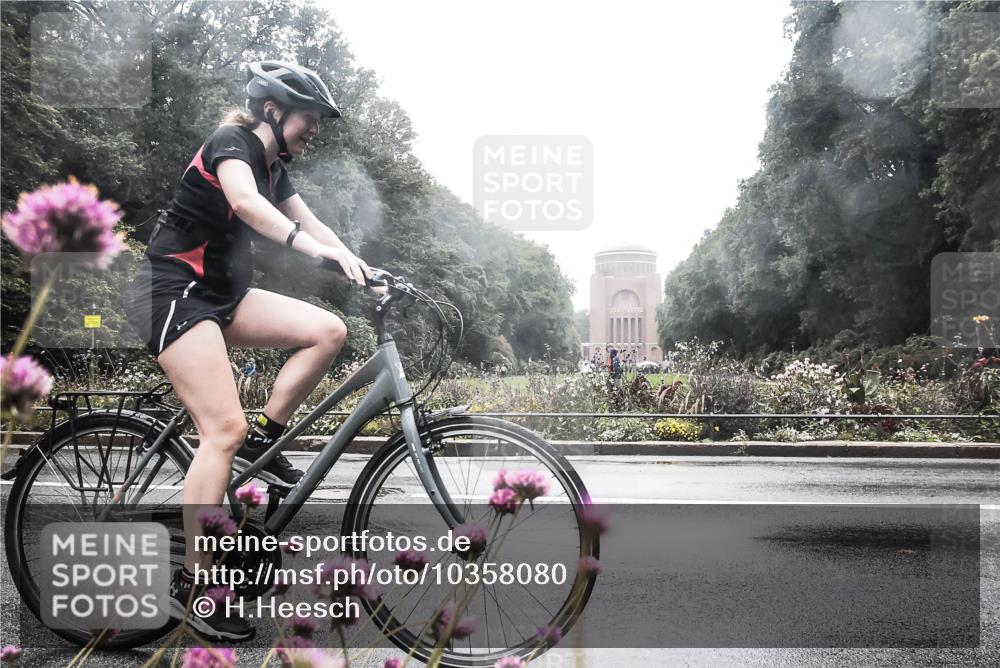 13.09.2026 - Stadtparktriathlon H.Heesch http://msf.ph/oto/10358080 13.09.2026 13:16:08 Radfahren 1258, 1366, 1418, 1428, 1452 meine-sportfotos.de
