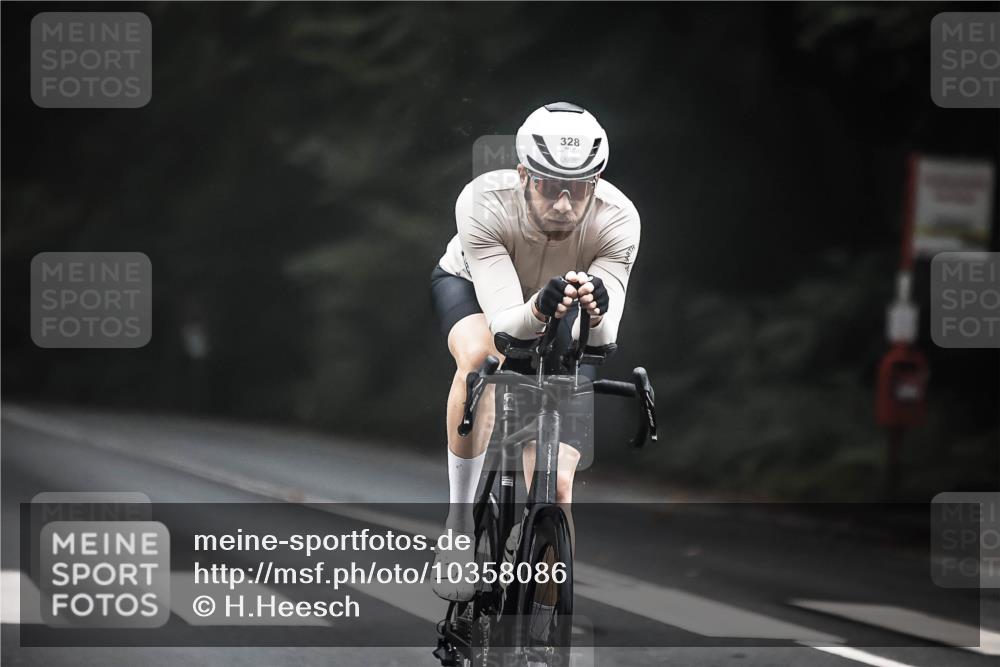 13.09.2026 - Stadtparktriathlon H.Heesch http://msf.ph/oto/10358086 13.09.2026 09:53:48 Radfahren 243, 251, 274, 289, 290, 328 meine-sportfotos.de