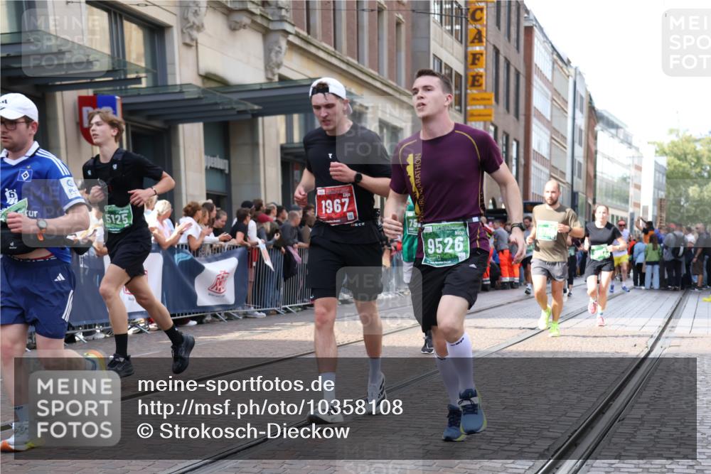 13.09.2026 - 21. swb-Marathon Bremen Strokosch-Dieckow http://msf.ph/oto/10358108 13.09.2026 13:34:51 Ziel 536, 2003, 2366, 2413, 2430, 2492, 2625, 2866, 3063, 3311, 3916, 4062, 4487, 4635, 4985, 5016, 5125, 5647, 6320, 6391, 6403, 6627, 6655, 6750, 6756, 7123, 7305, 7405, 7657, 7703, 7750, 7998, 8300, 8328, 8515, 8623, 9017, 9216, 9526, 9527, 13017, 13018, 13051, 13060, 489, 809, 1210, 1395, 1871, 1967, 2413, 2525, 2561, 2755, 2831, 3052, 3058, 3181, 3217, 3318, 3353, 3380, 3388, 3409, 3765, 3768, 3842, 4537, 5378, 5415, 5488, 5684, 5694, 5760, 6085, 6627, 6756 meine-sportfotos.de