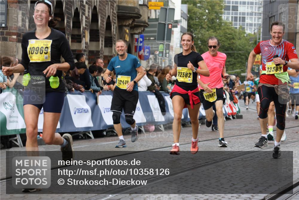 13.09.2026 - 21. swb-Marathon Bremen Strokosch-Dieckow http://msf.ph/oto/10358126 13.09.2026 10:57:23 Ziel 10157, 10408, 10578, 10610, 10700, 10772, 11000, 11079, 11236, 11292, 11328, 11484, 11667, 11946, 12032, 10177, 10300, 10394, 11106, 11245, 11365, 11480, 11498, 11734, 11965, 11966, 12037, 12111, 12222, 12372 meine-sportfotos.de