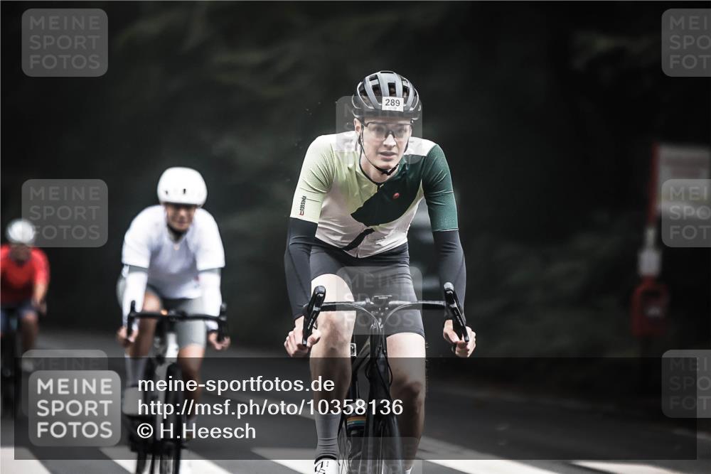 13.09.2026 - Stadtparktriathlon H.Heesch http://msf.ph/oto/10358136 13.09.2026 09:53:53 Radfahren 229, 232, 243, 251, 267, 274, 289, 328 meine-sportfotos.de