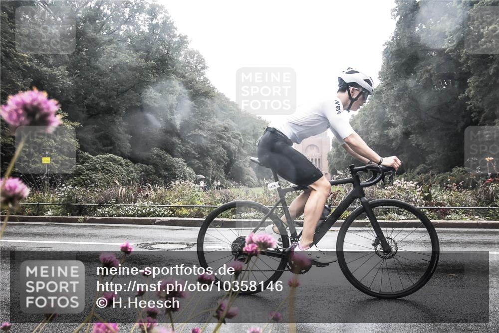 13.09.2026 - Stadtparktriathlon H.Heesch http://msf.ph/oto/10358146 13.09.2026 13:16:29 Radfahren 1292, 1303, 1330, 1447, 1476 meine-sportfotos.de
