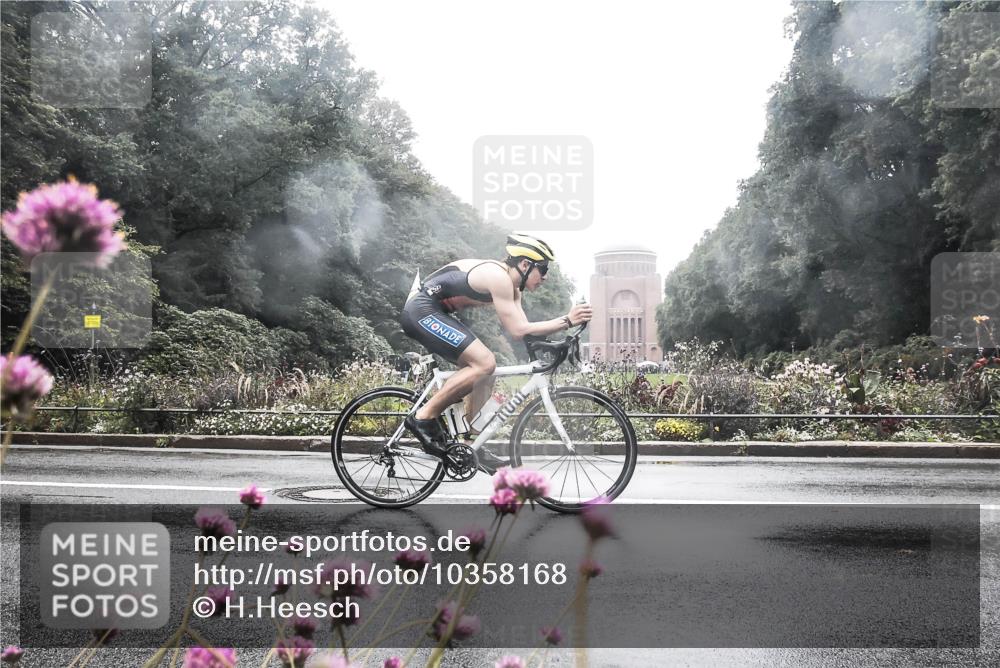 13.09.2026 - Stadtparktriathlon H.Heesch http://msf.ph/oto/10358168 13.09.2026 13:16:31 Radfahren 1292, 1330, 1447, 1476 meine-sportfotos.de