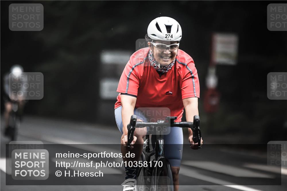 13.09.2026 - Stadtparktriathlon H.Heesch http://msf.ph/oto/10358170 13.09.2026 09:53:55 Radfahren 229, 232, 243, 251, 261, 267, 274, 289 meine-sportfotos.de
