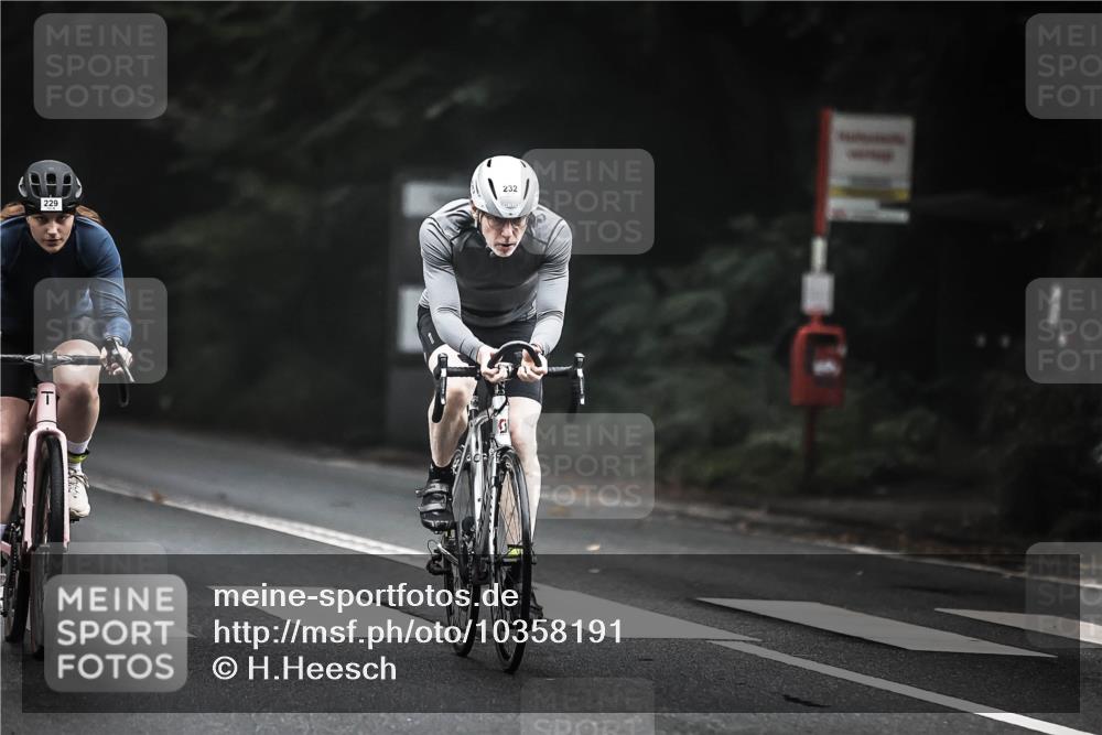 13.09.2026 - Stadtparktriathlon H.Heesch http://msf.ph/oto/10358191 13.09.2026 09:53:57 Radfahren 229, 232, 243, 251, 261, 267, 274, 289 meine-sportfotos.de