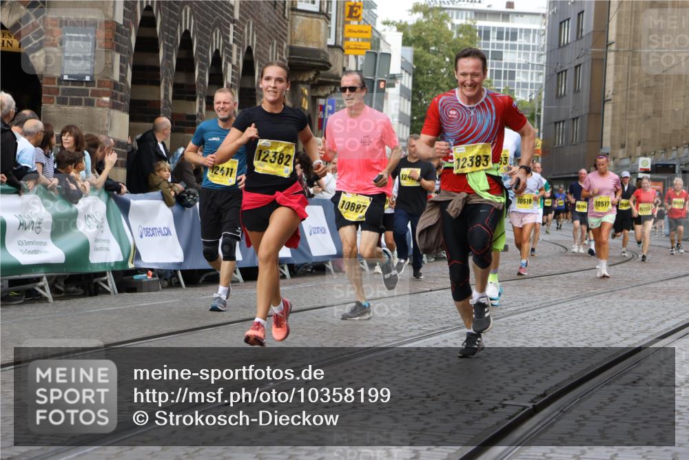 13.09.2026 - 21. swb-Marathon Bremen Strokosch-Dieckow http://msf.ph/oto/10358199 13.09.2026 10:57:24 Ziel 10157, 10166, 10408, 10578, 10700, 10772, 10969, 11000, 11079, 11236, 11292, 11328, 11484, 11667, 11946, 12032, 10177, 10300, 10394, 11106, 11245, 11365, 11480, 11498, 11734, 11965, 11966, 12037, 12111, 12222, 12372 meine-sportfotos.de
