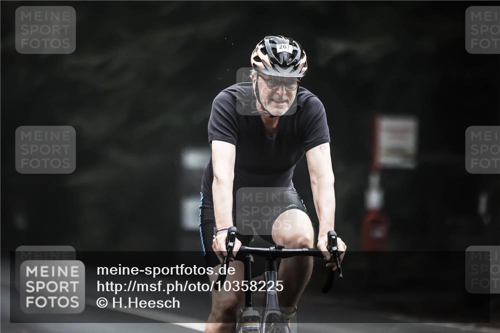 13.09.2026 - Stadtparktriathlon H.Heesch http://msf.ph/oto/10358225 13.09.2026 09:53:59 Radfahren 229, 232, 251, 261, 267, 274 meine-sportfotos.de