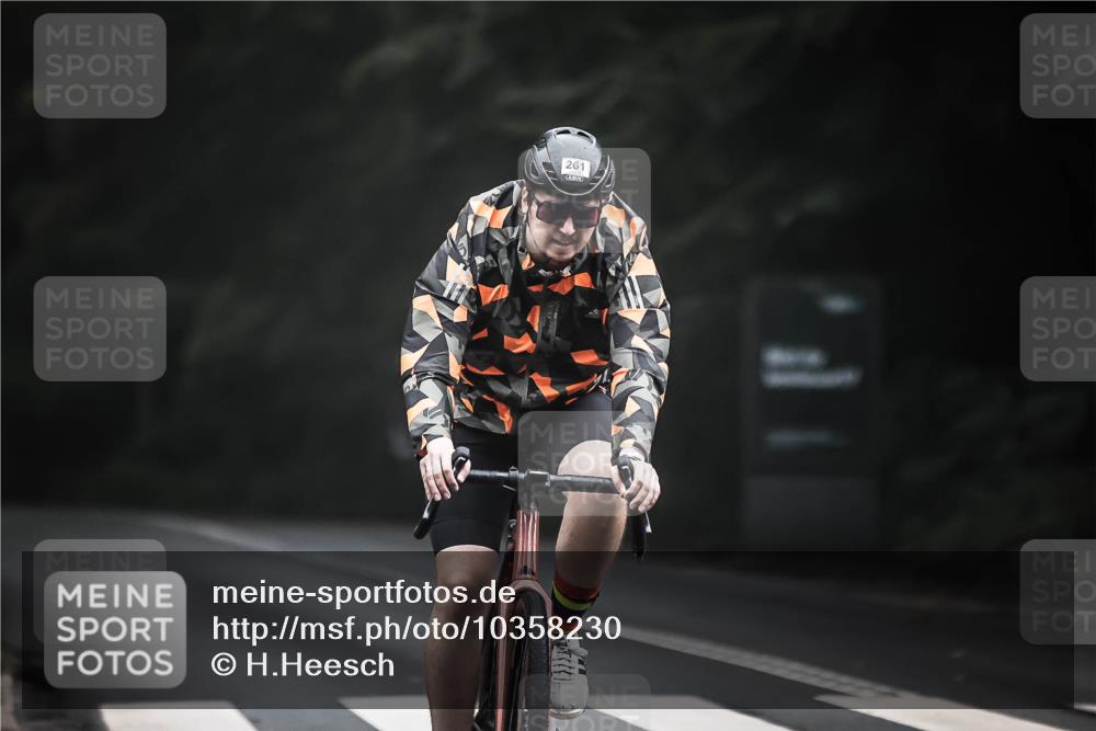 13.09.2026 - Stadtparktriathlon H.Heesch http://msf.ph/oto/10358230 13.09.2026 09:54:02 Radfahren 229, 232, 261, 267 meine-sportfotos.de