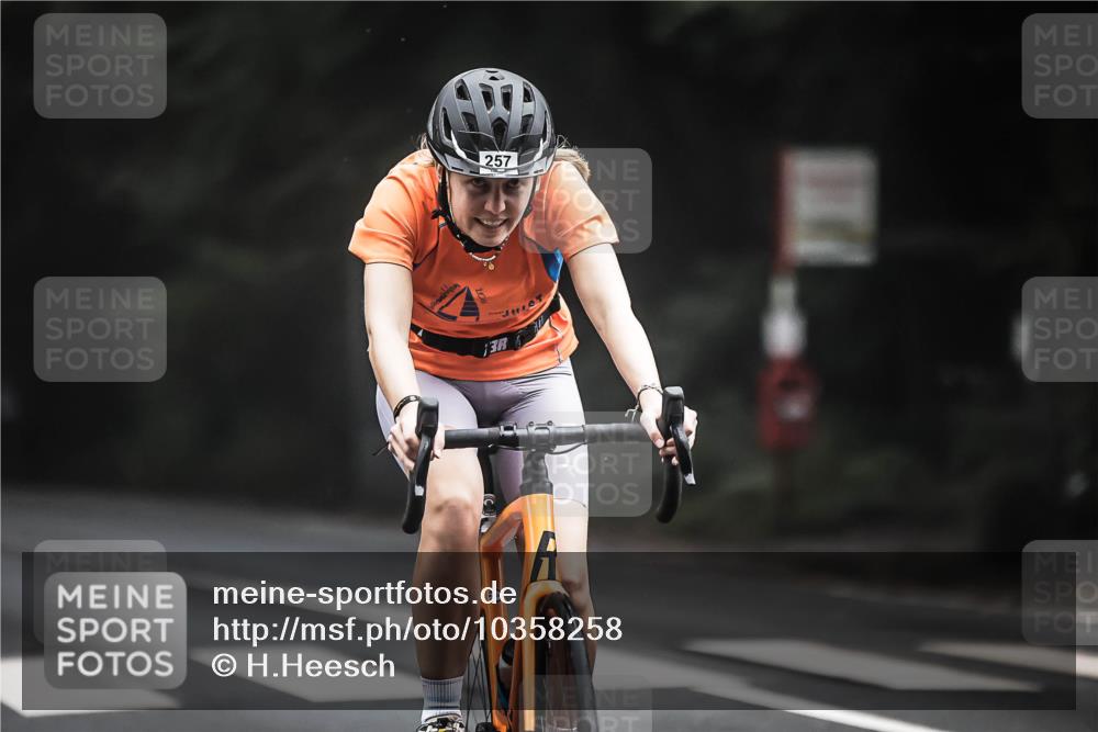 13.09.2026 - Stadtparktriathlon H.Heesch http://msf.ph/oto/10358258 13.09.2026 09:54:17 Radfahren 216, 226, 257, 302, 317 meine-sportfotos.de