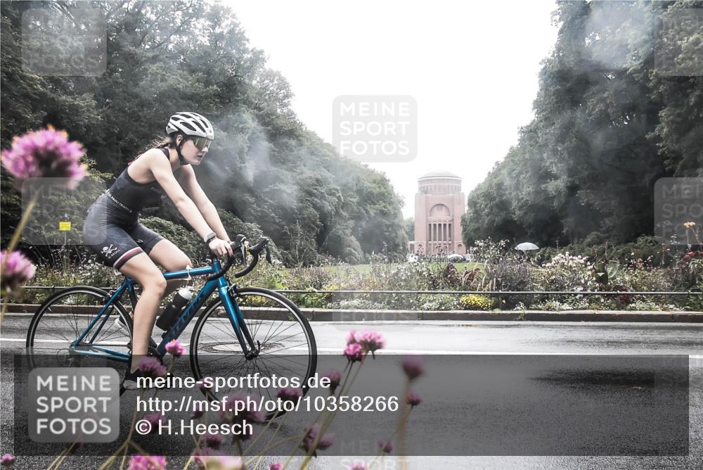 13.09.2026 - Stadtparktriathlon H.Heesch http://msf.ph/oto/10358266 13.09.2026 13:17:58 Radfahren 1321, 1382, 1395, 1396, 1472, 1477 meine-sportfotos.de