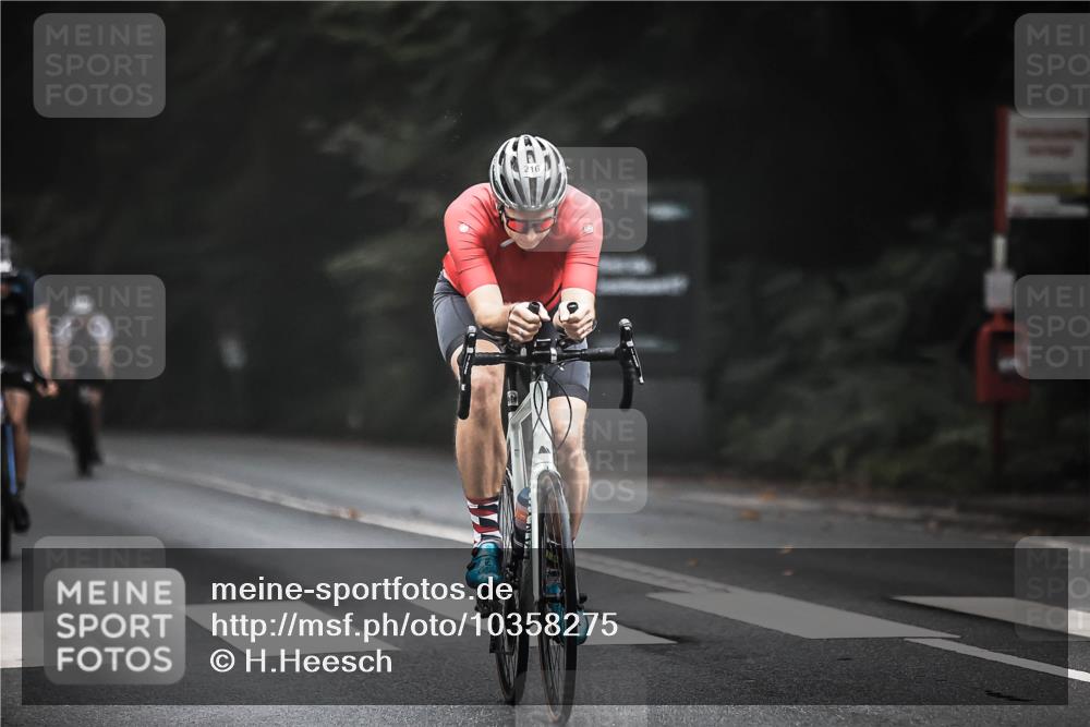 13.09.2026 - Stadtparktriathlon H.Heesch http://msf.ph/oto/10358275 13.09.2026 09:54:19 Radfahren 216, 226, 257, 298, 302, 317 meine-sportfotos.de