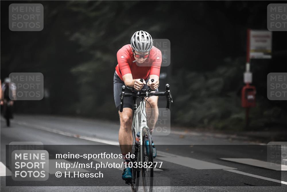 13.09.2026 - Stadtparktriathlon H.Heesch http://msf.ph/oto/10358277 13.09.2026 09:54:19 Radfahren 216, 226, 257, 298, 302, 317 meine-sportfotos.de
