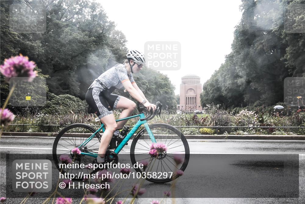 13.09.2026 - Stadtparktriathlon H.Heesch http://msf.ph/oto/10358297 13.09.2026 13:18:03 Radfahren 1209, 1321, 1349, 1359, 1382, 1387, 1395, 1396, 1445 meine-sportfotos.de