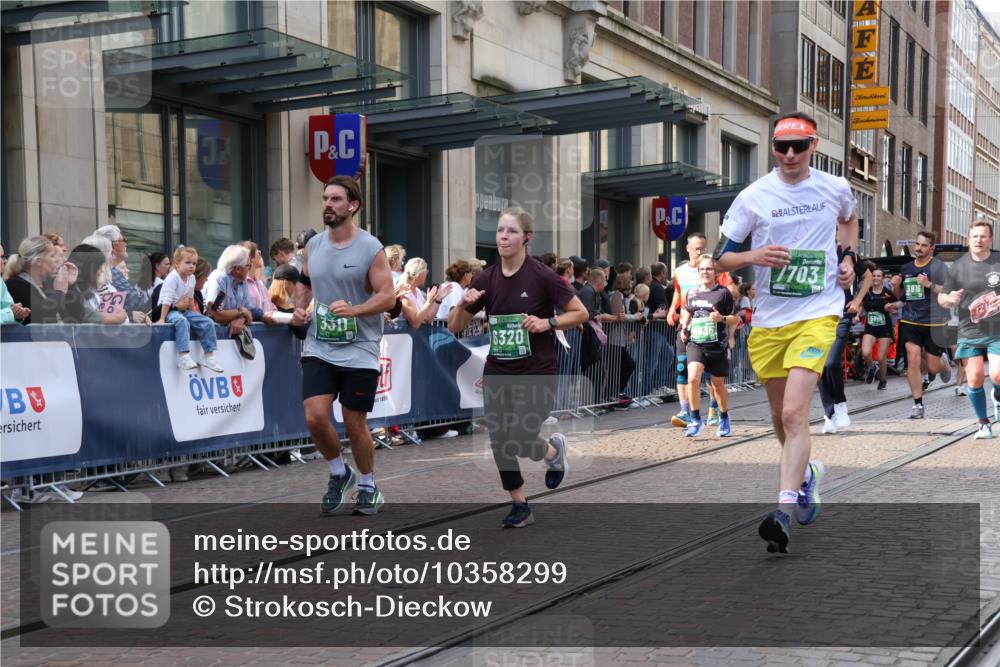 13.09.2026 - 21. swb-Marathon Bremen Strokosch-Dieckow http://msf.ph/oto/10358299 13.09.2026 13:34:57 Ziel 536, 1150, 2003, 2090, 2366, 2492, 2625, 2866, 3063, 3311, 3621, 3916, 4062, 4487, 4635, 4985, 5016, 5125, 5647, 6315, 6320, 6391, 6403, 6418, 6750, 6837, 7123, 7285, 7305, 7377, 7405, 7657, 7703, 7750, 7998, 8300, 8328, 8401, 8530, 8773, 8915, 9017, 9216, 9526, 9527, 13051, 13060, 489, 1210, 1395, 1967, 2413, 2430, 2525, 2561, 2755, 2831, 3052, 3058, 3181, 3217, 3353, 3380, 3388, 3765, 3768, 3842, 5378, 5415, 5684, 5694, 5760, 6085, 6403, 6627, 6655, 6756, 7405, 8515 meine-sportfotos.de