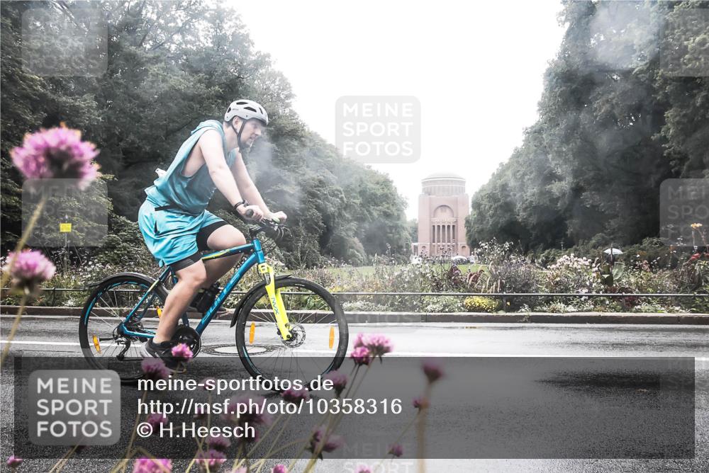 13.09.2026 - Stadtparktriathlon H.Heesch http://msf.ph/oto/10358316 13.09.2026 13:18:09 Radfahren 1290, 1350 meine-sportfotos.de