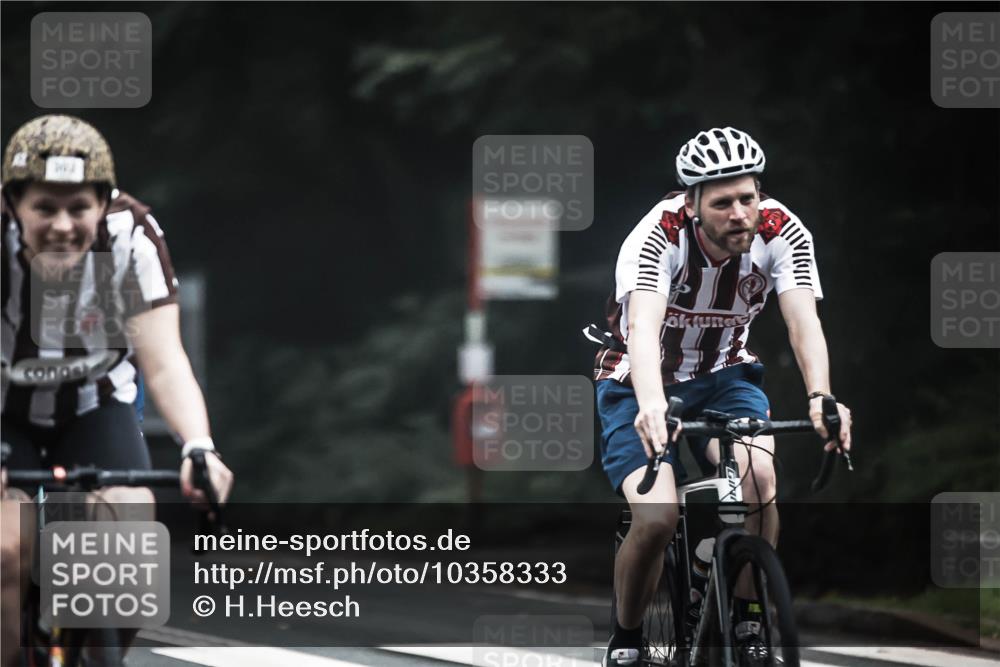 13.09.2026 - Stadtparktriathlon H.Heesch http://msf.ph/oto/10358333 13.09.2026 09:54:24 Radfahren 216, 223, 226, 298, 302, 309, 317 meine-sportfotos.de