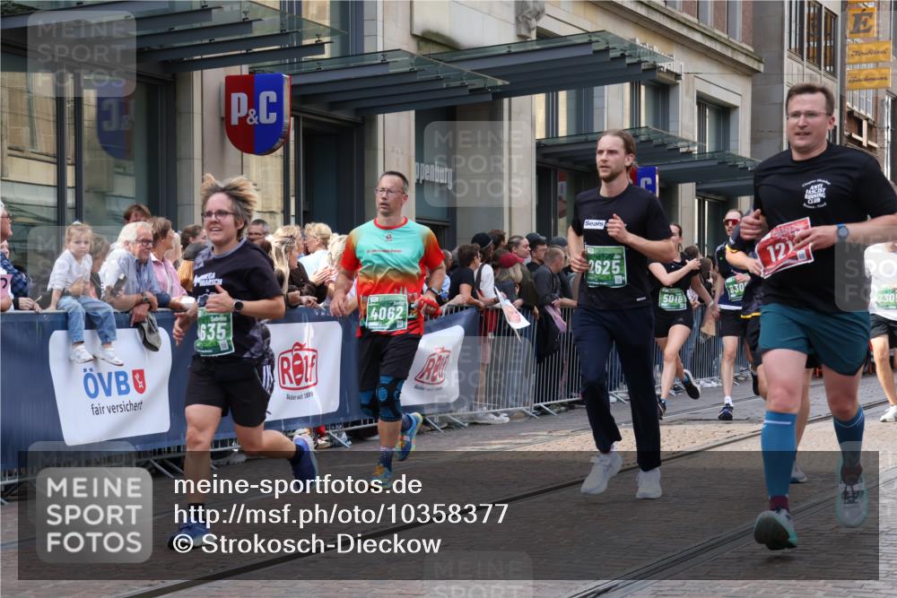 13.09.2026 - 21. swb-Marathon Bremen Strokosch-Dieckow http://msf.ph/oto/10358377 13.09.2026 13:34:59 Ziel 536, 1150, 2003, 2041, 2090, 2366, 2492, 2625, 2866, 3055, 3063, 3311, 3621, 3916, 4062, 4487, 4635, 4985, 5016, 5125, 5647, 6315, 6320, 6391, 6418, 6750, 6837, 7285, 7305, 7377, 7657, 7703, 7998, 8300, 8328, 8401, 8530, 8773, 8915, 9017, 9216, 9526, 9527, 13051, 489, 1210, 1967, 2413, 2430, 2525, 2561, 2755, 2831, 3181, 3217, 3353, 3380, 3765, 3768, 3842, 5125, 5378, 5415, 5647, 5684, 5694, 6085, 6403, 6627, 6655, 6756, 7123, 7405, 7750, 8515 meine-sportfotos.de