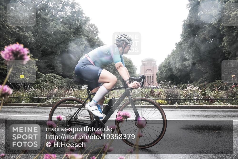 13.09.2026 - Stadtparktriathlon H.Heesch http://msf.ph/oto/10358379 13.09.2026 13:18:43 Radfahren 1357, 1393, 1456 meine-sportfotos.de
