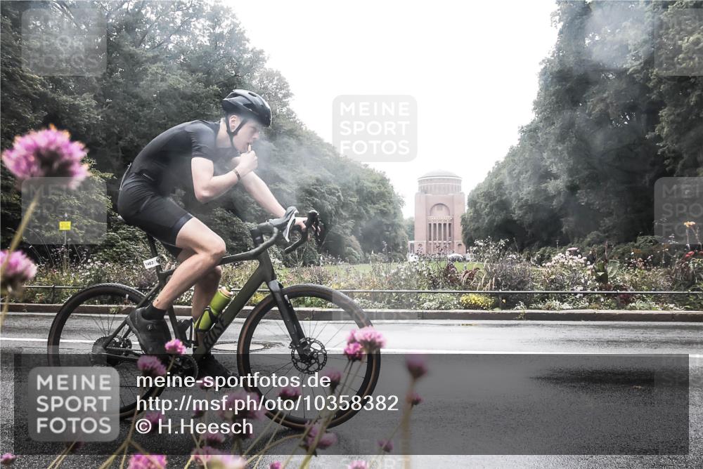 13.09.2026 - Stadtparktriathlon H.Heesch http://msf.ph/oto/10358382 13.09.2026 13:18:48 Radfahren 1363, 1411, 1463 meine-sportfotos.de