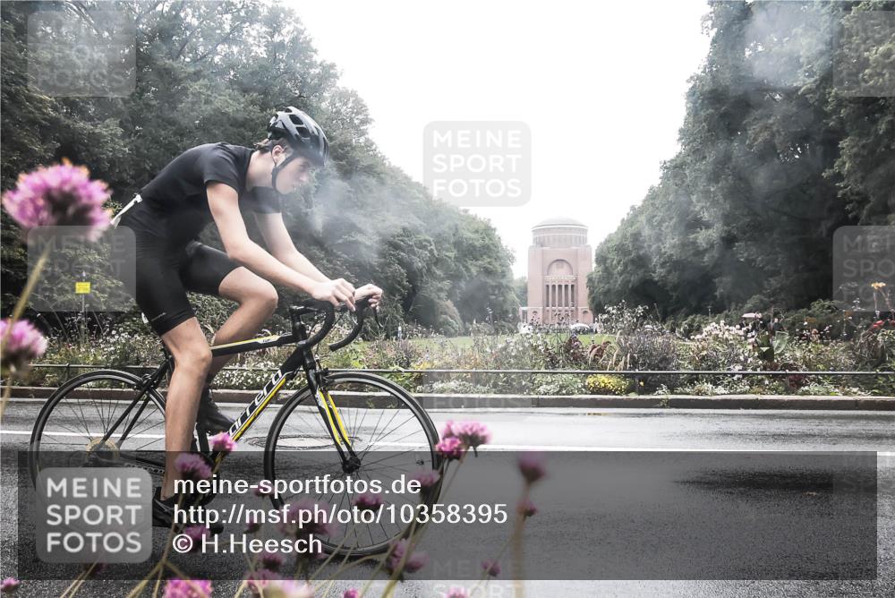 13.09.2026 - Stadtparktriathlon H.Heesch http://msf.ph/oto/10358395 13.09.2026 13:18:53 Radfahren 1314, 1363, 1392, 1411, 1468 meine-sportfotos.de