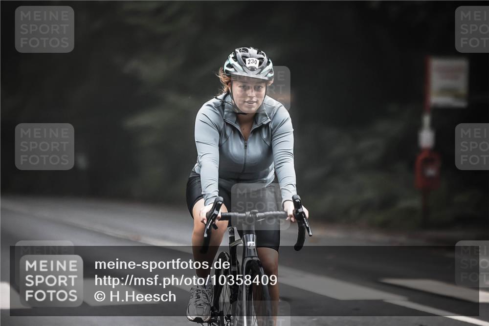 13.09.2026 - Stadtparktriathlon H.Heesch http://msf.ph/oto/10358409 13.09.2026 09:54:39 Radfahren 230 meine-sportfotos.de