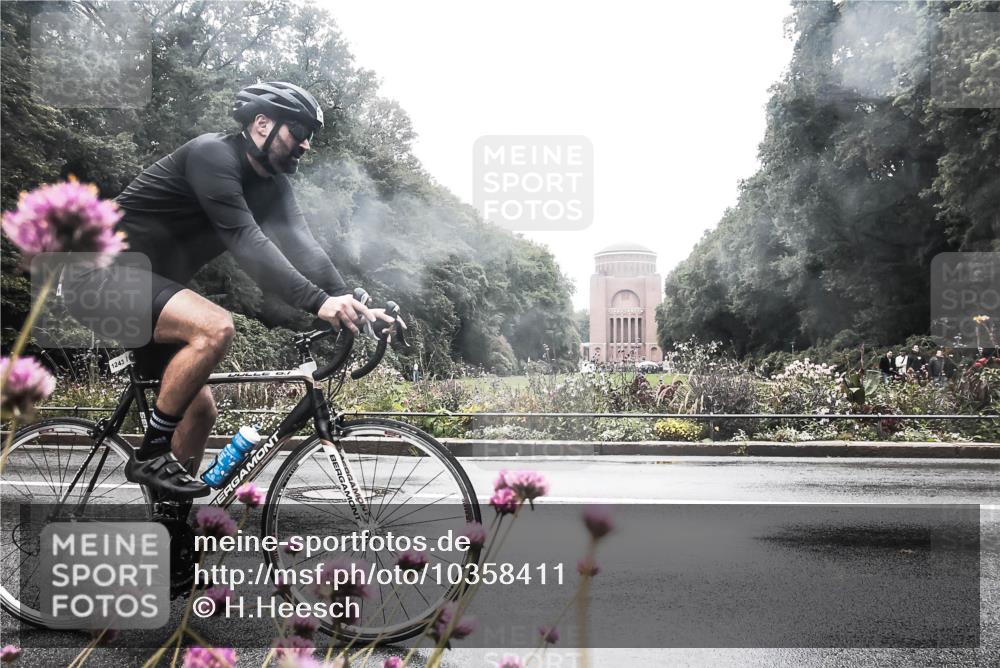 13.09.2026 - Stadtparktriathlon H.Heesch http://msf.ph/oto/10358411 13.09.2026 13:19:00 Radfahren 1237, 1243, 1314, 1438, 1442 meine-sportfotos.de