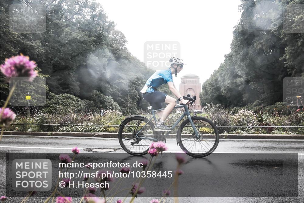 13.09.2026 - Stadtparktriathlon H.Heesch http://msf.ph/oto/10358445 13.09.2026 13:19:13 Radfahren 1229, 1471 meine-sportfotos.de