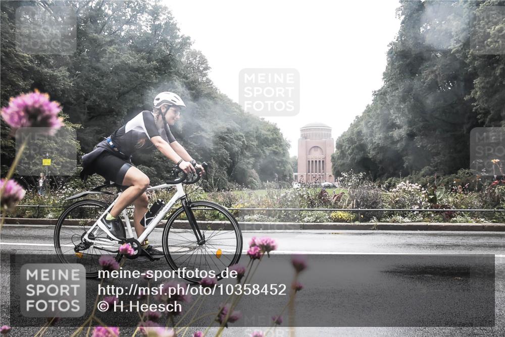 13.09.2026 - Stadtparktriathlon H.Heesch http://msf.ph/oto/10358452 13.09.2026 13:19:26 Radfahren 1347, 1355, 1356, 1364, 1374, 1388 meine-sportfotos.de