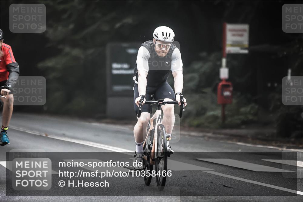 13.09.2026 - Stadtparktriathlon H.Heesch http://msf.ph/oto/10358466 13.09.2026 09:54:47 Radfahren 249, 253, 276, 316, 334, 335 meine-sportfotos.de