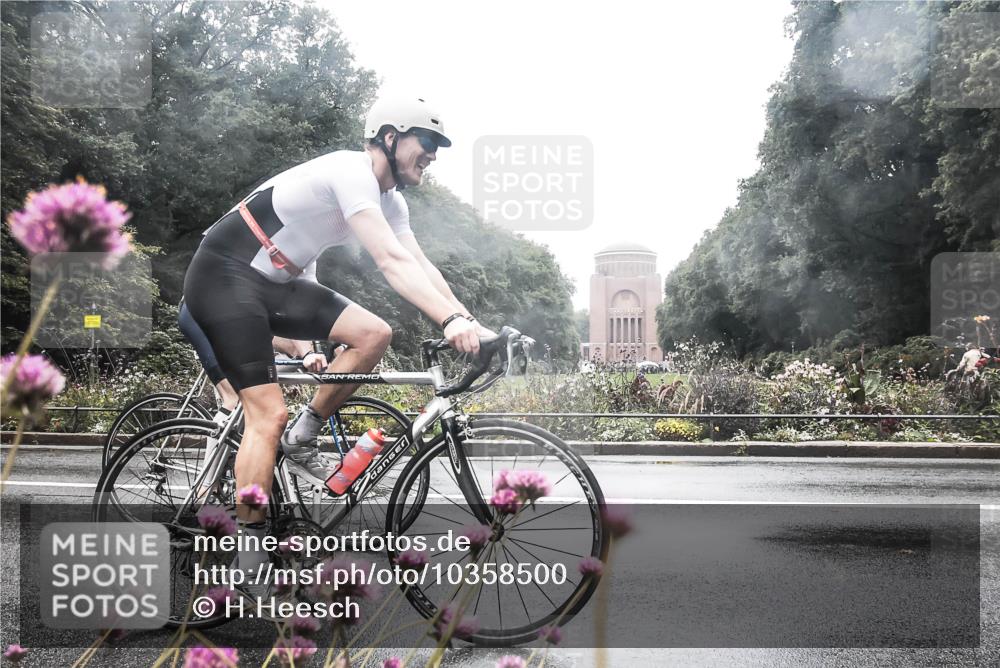 13.09.2026 - Stadtparktriathlon H.Heesch http://msf.ph/oto/10358500 13.09.2026 13:19:47 Radfahren 1348, 1373, 1409, 1448, 1458 meine-sportfotos.de