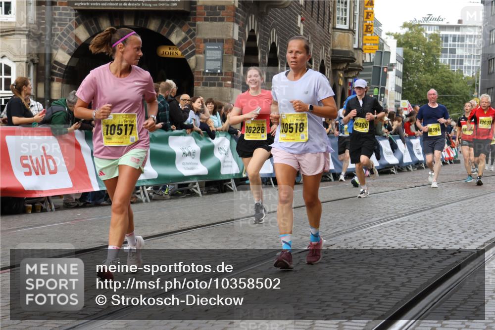 13.09.2026 - 21. swb-Marathon Bremen Strokosch-Dieckow http://msf.ph/oto/10358502 13.09.2026 10:57:33 Ziel 10166, 10517, 10518, 10578, 10687, 10700, 10772, 10969, 11236, 11292, 11484, 11609, 11667, 12263, 12382, 12383, 12400, 12411, 10460, 11153, 11245, 11532, 11568, 12222, 12228, 12264, 12555 meine-sportfotos.de