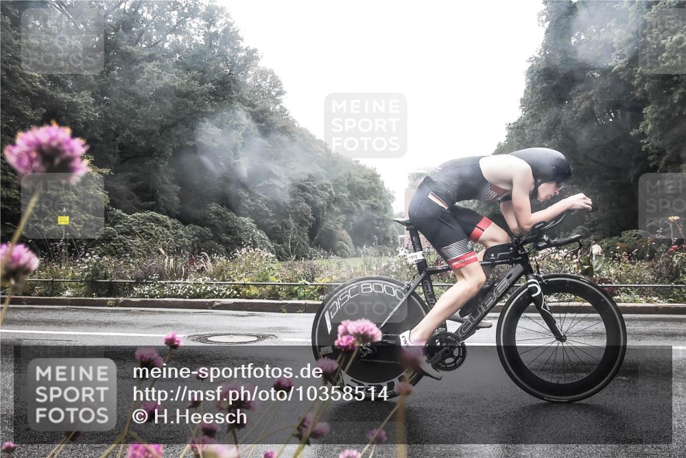 13.09.2026 - Stadtparktriathlon H.Heesch http://msf.ph/oto/10358514 13.09.2026 13:19:54 Radfahren 1458, 1512 meine-sportfotos.de