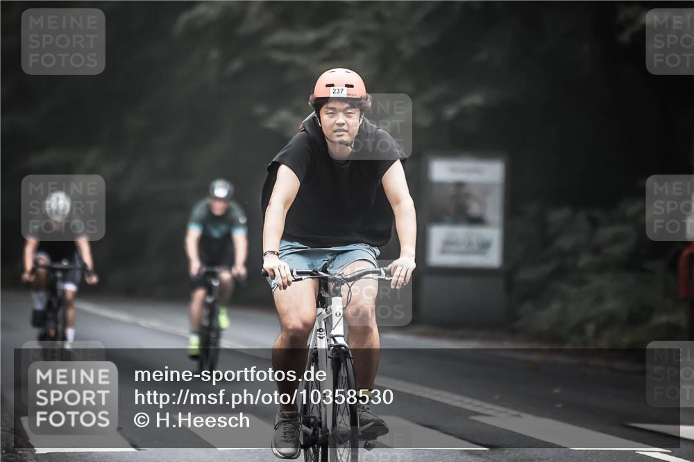 13.09.2026 - Stadtparktriathlon H.Heesch http://msf.ph/oto/10358530 13.09.2026 09:54:54 Radfahren 237, 245, 253, 276, 294, 316, 335 meine-sportfotos.de