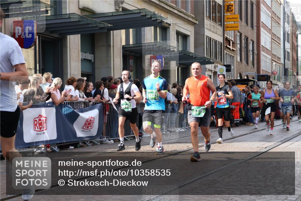 13.09.2026 - 21. swb-Marathon Bremen Strokosch-Dieckow http://msf.ph/oto/10358535 13.09.2026 13:35:03 Ziel 536, 1150, 2003, 2041, 2090, 2318, 2356, 2366, 2492, 2625, 2866, 3055, 3063, 3311, 3621, 3916, 4062, 4635, 4985, 5016, 5661, 6315, 6320, 6418, 6750, 6837, 7285, 7305, 7377, 7657, 7703, 7998, 8300, 8328, 8401, 8530, 8773, 8915, 9017, 9216, 9526, 9527, 9845, 9887, 489, 1210, 1967, 2413, 2430, 2492, 2525, 2561, 2755, 3063, 3181, 3217, 3353, 3380, 3768, 3842, 4487, 5125, 5415, 5647, 5684, 6085, 6391, 6403, 6627, 6655, 6756, 7123, 7405, 7750, 8515 meine-sportfotos.de