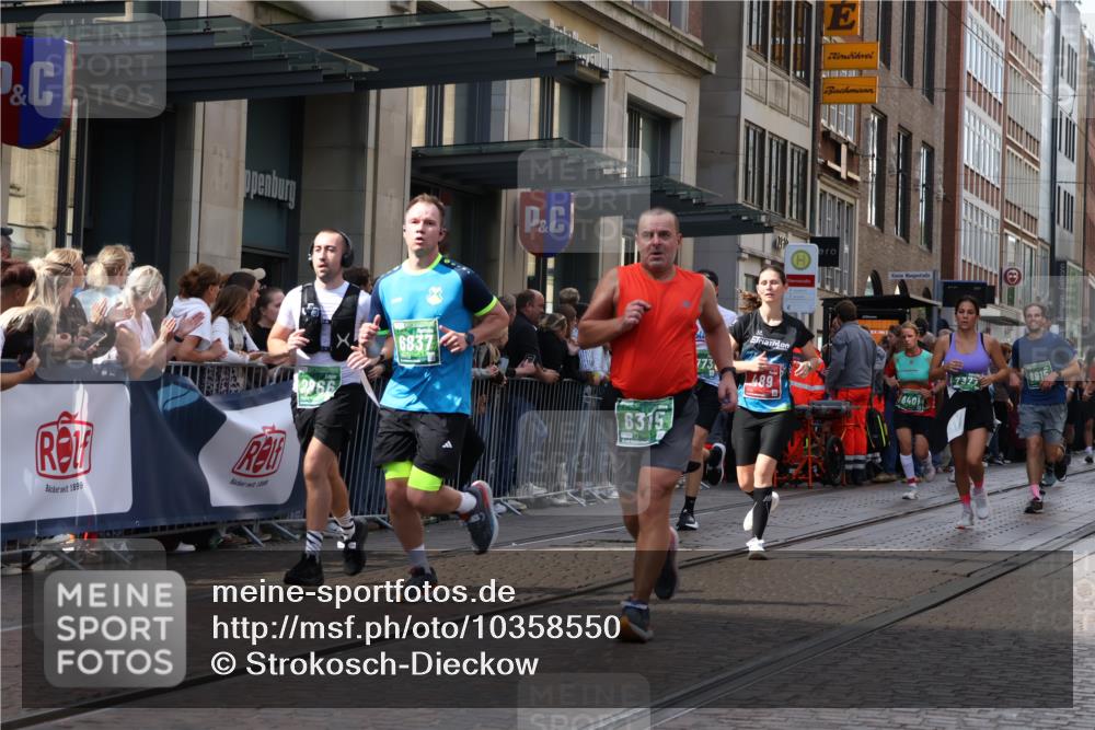 13.09.2026 - 21. swb-Marathon Bremen Strokosch-Dieckow http://msf.ph/oto/10358550 13.09.2026 13:35:03 Ziel 536, 1150, 2003, 2041, 2090, 2318, 2356, 2366, 2492, 2625, 2866, 3055, 3063, 3311, 3621, 3916, 4062, 4635, 4985, 5016, 5661, 6315, 6320, 6418, 6750, 6837, 7285, 7305, 7377, 7657, 7703, 7998, 8300, 8328, 8401, 8530, 8773, 8915, 9017, 9216, 9526, 9527, 9845, 9887, 489, 1210, 1967, 2413, 2430, 2492, 2525, 2561, 2755, 3063, 3181, 3217, 3353, 3380, 3768, 3842, 4487, 5125, 5415, 5647, 5684, 6085, 6391, 6403, 6627, 6655, 6756, 7123, 7405, 7750, 8515 meine-sportfotos.de