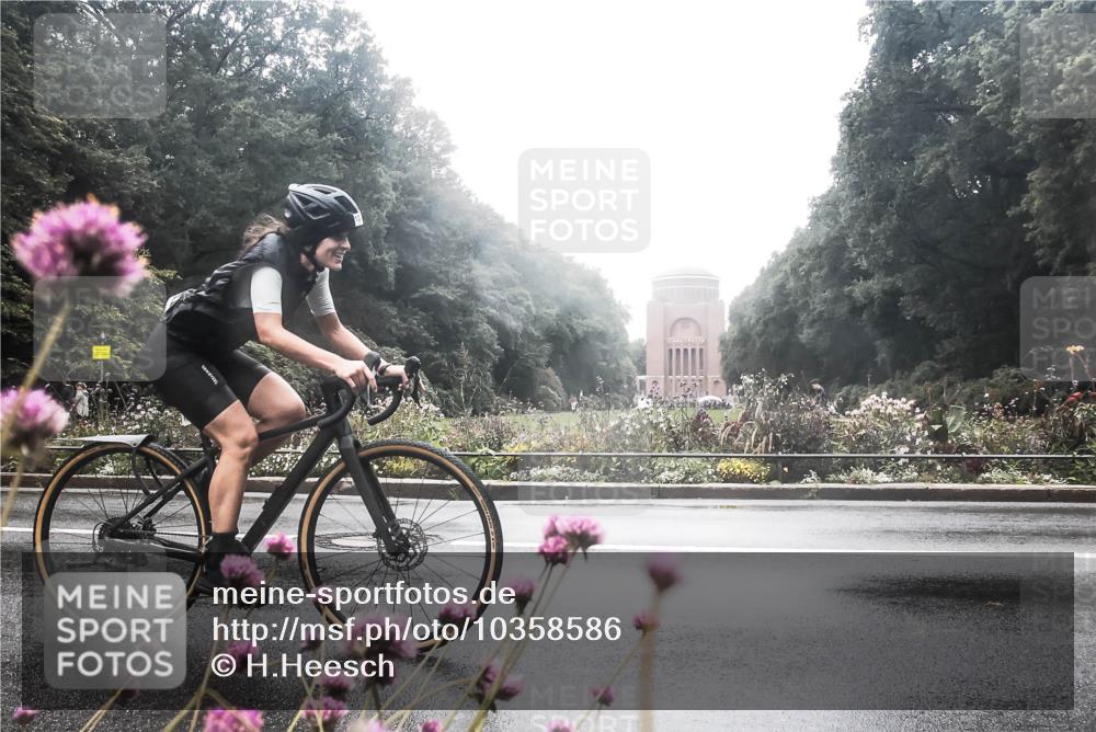 13.09.2026 - Stadtparktriathlon H.Heesch http://msf.ph/oto/10358586 13.09.2026 13:20:59 Radfahren 1218, 1220, 1378, 1404, 1436 meine-sportfotos.de