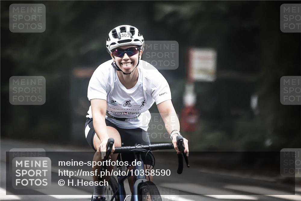 13.09.2026 - Stadtparktriathlon H.Heesch http://msf.ph/oto/10358590 13.09.2026 09:55:06 Radfahren 250, 268, 278, 303 meine-sportfotos.de