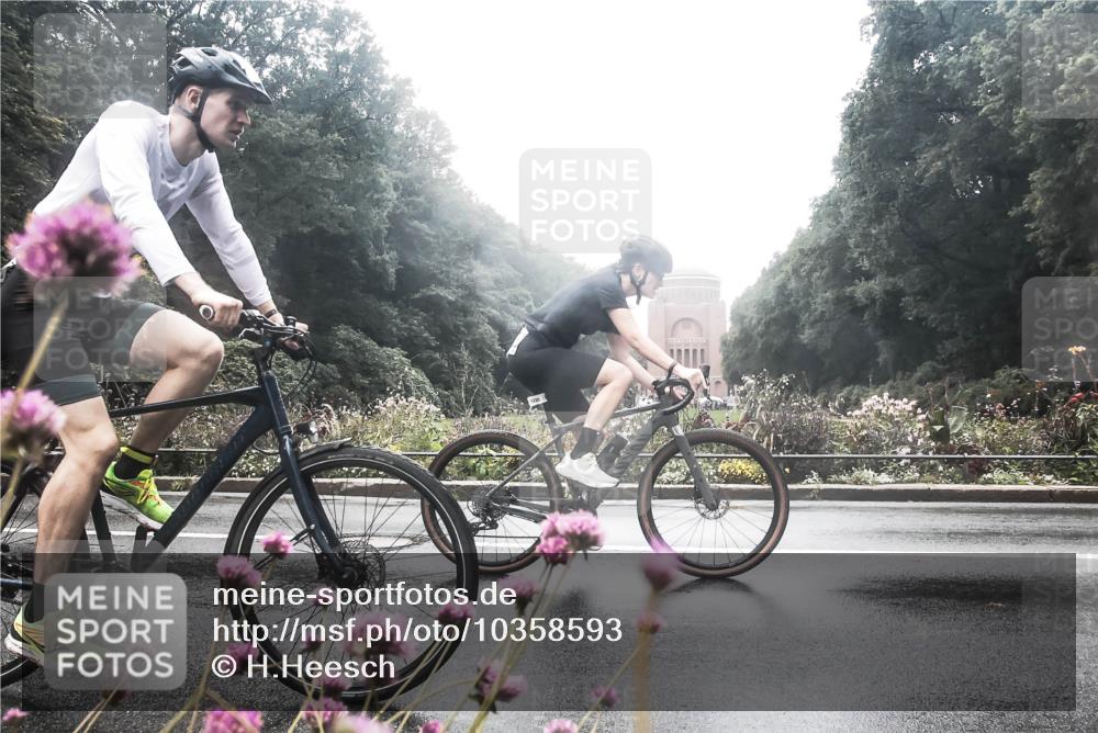 13.09.2026 - Stadtparktriathlon H.Heesch http://msf.ph/oto/10358593 13.09.2026 13:21:02 Radfahren 1218, 1220, 1378, 1402, 1404 meine-sportfotos.de