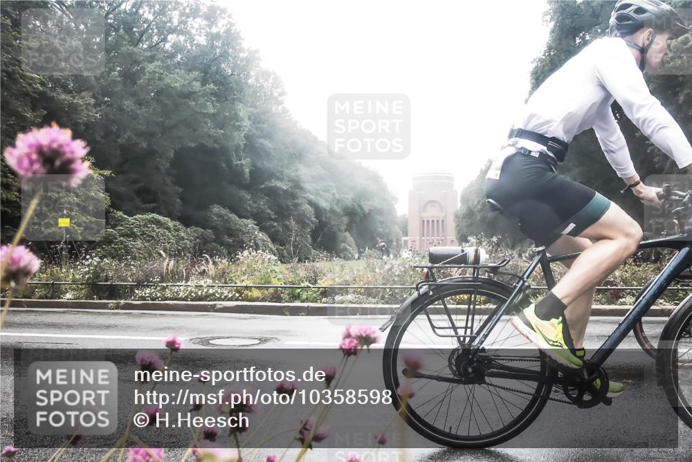 13.09.2026 - Stadtparktriathlon H.Heesch http://msf.ph/oto/10358598 13.09.2026 13:21:02 Radfahren 1218, 1220, 1378, 1402, 1404 meine-sportfotos.de