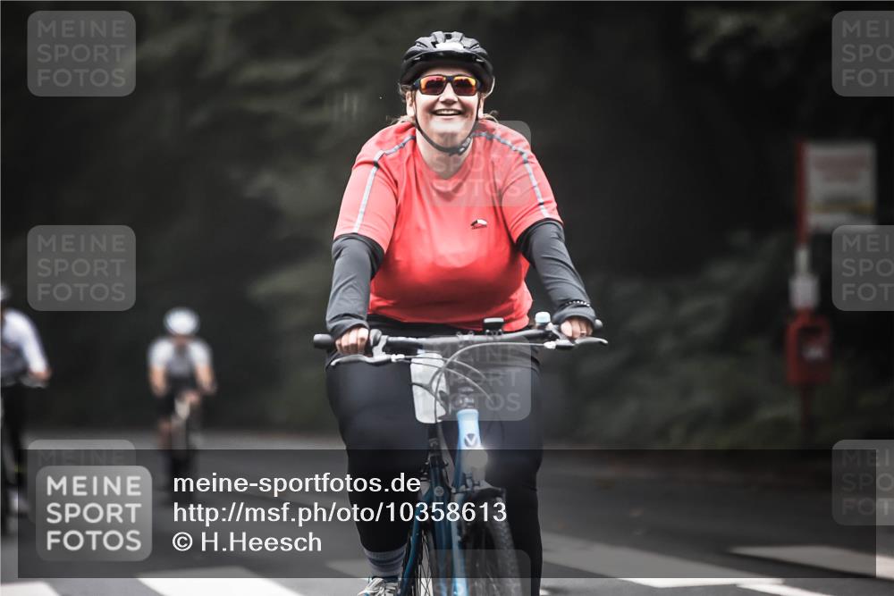 13.09.2026 - Stadtparktriathlon H.Heesch http://msf.ph/oto/10358613 13.09.2026 09:55:10 Radfahren 218, 250, 254, 268, 278, 303 meine-sportfotos.de