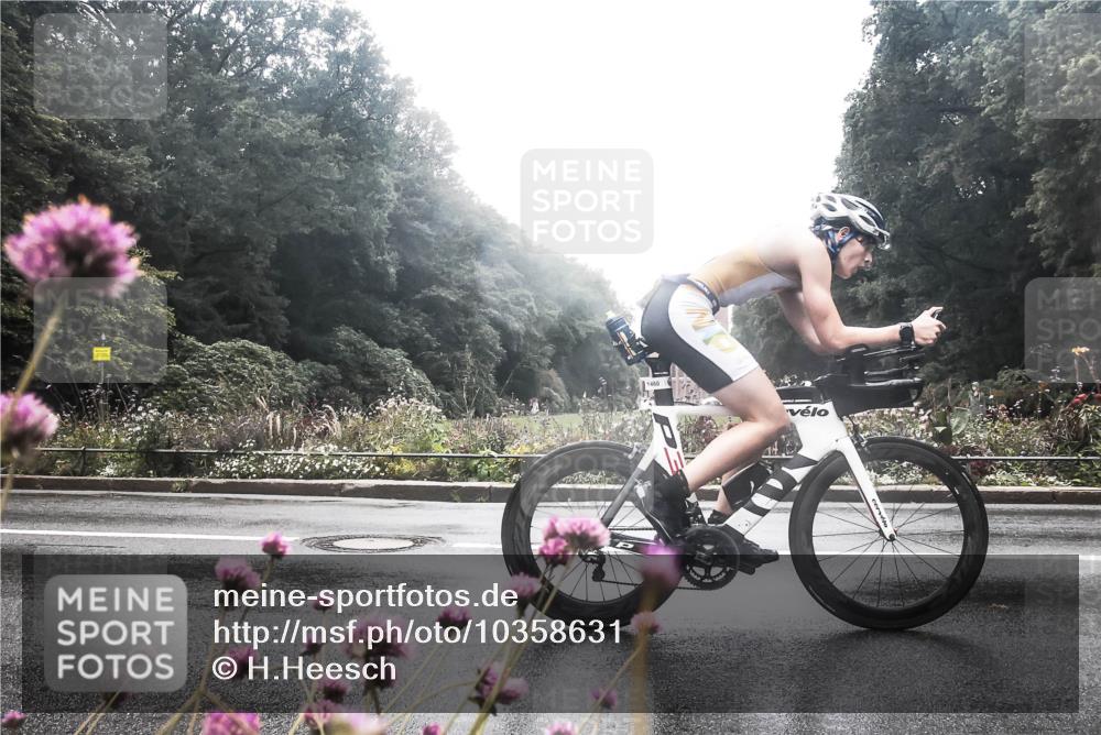 13.09.2026 - Stadtparktriathlon H.Heesch http://msf.ph/oto/10358631 13.09.2026 13:21:19 Radfahren 1216, 1341, 1386, 1400, 1413, 1460, 1519 meine-sportfotos.de